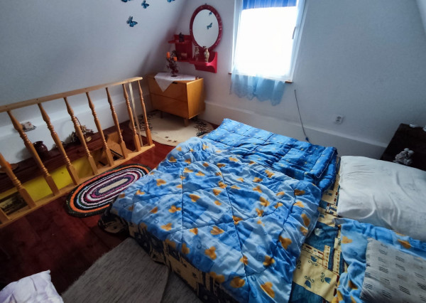 Pekná útulná chatka so záhradkou