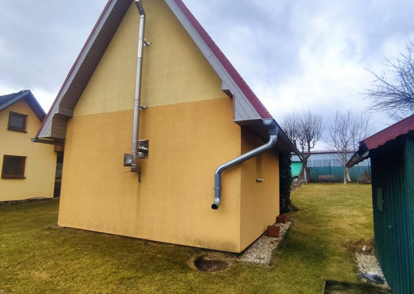 Pekná útulná chatka so záhradkou