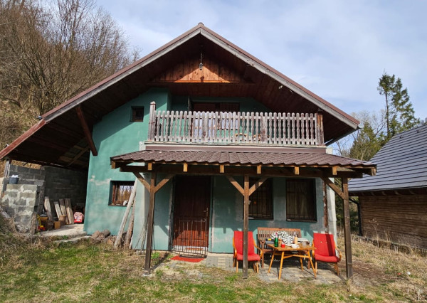 -ZNÍŽENÁ CENA- Chata v obci Mlynky, časť Rakovec, okres Spišská Nová Ves.