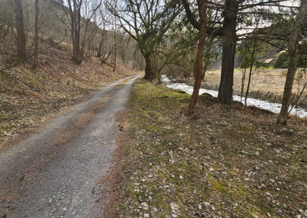 -ZNÍŽENÁ CENA- Chata v obci Mlynky, časť Rakovec, okres Spišská Nová Ves.