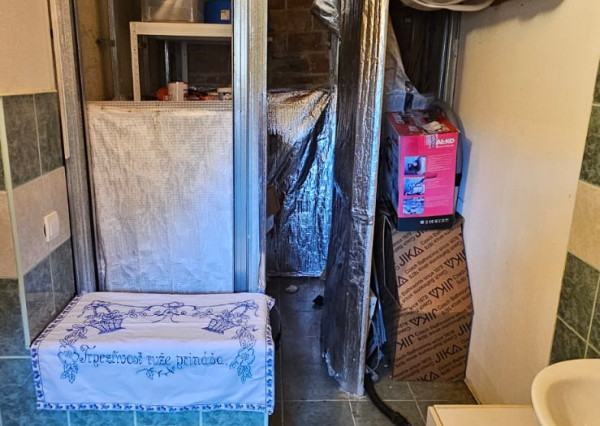 -ZNÍŽENÁ CENA- Chata v obci Mlynky, časť Rakovec, okres Spišská Nová Ves.