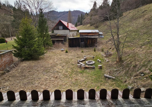 -ZNÍŽENÁ CENA- Chata v obci Mlynky, časť Rakovec, okres Spišská Nová Ves.