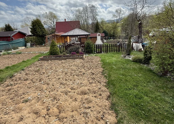 Záhradka s chatkou na sídl. Tarča, Sp. Nová Ves
