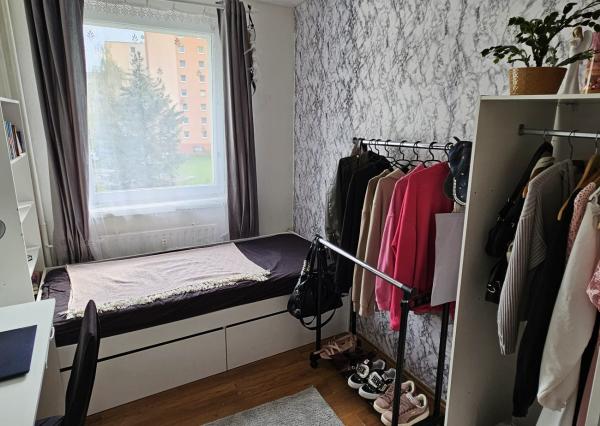 -ZNÍŽENÁ CENA- Byt 4+1 s dvoma loggiami, sídlisko Mier, Spišská Nová Ves