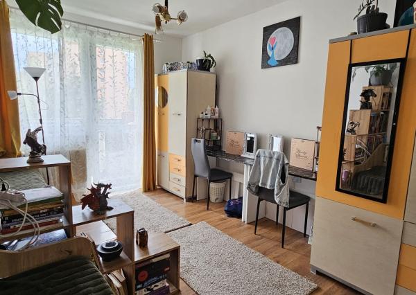 -ZNÍŽENÁ CENA- Byt 4+1 s dvoma loggiami, sídlisko Mier, Spišská Nová Ves