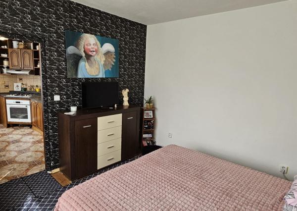 -ZNÍŽENÁ CENA- Byt 4+1 s dvoma loggiami, sídlisko Mier, Spišská Nová Ves