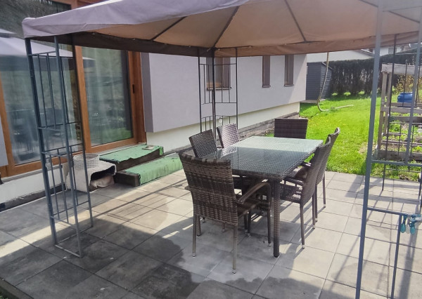 Pekná novostavba pod lesom v obci Kojšov