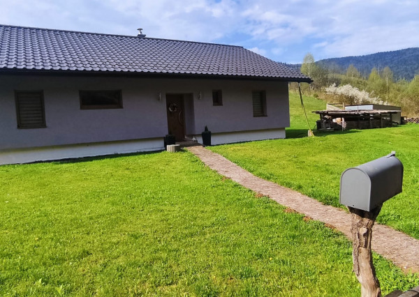 Pekná novostavba pod lesom v obci Kojšov