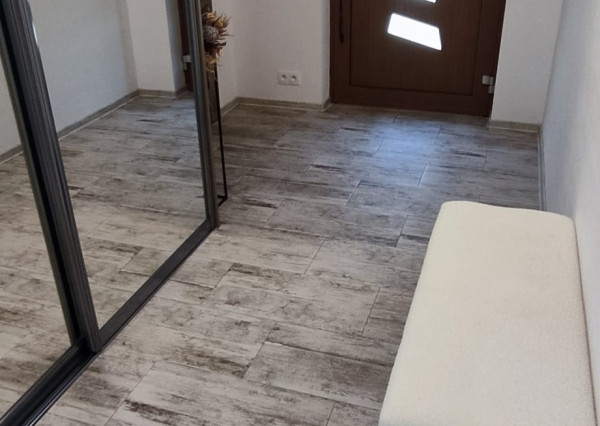 Pekná novostavba pod lesom v obci Kojšov