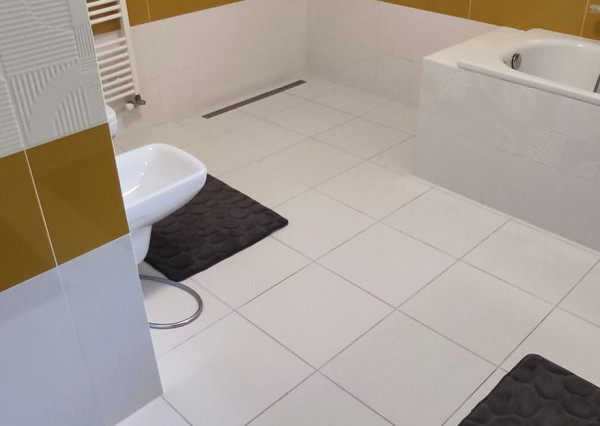 Pekná novostavba pod lesom v obci Kojšov