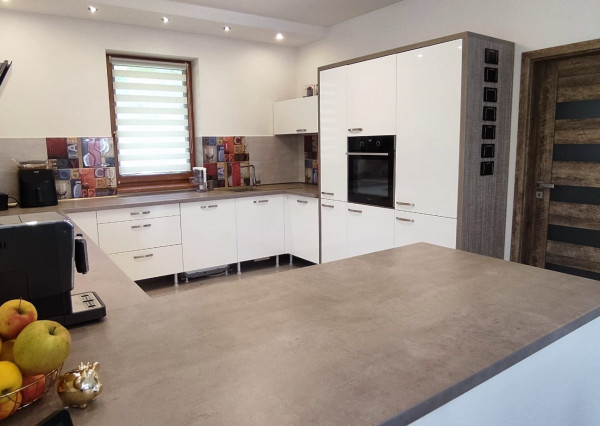 Pekná novostavba pod lesom v obci Kojšov