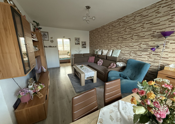 Byt 4+1 s balkónom sídl. Mier, Spišská Nová Ves