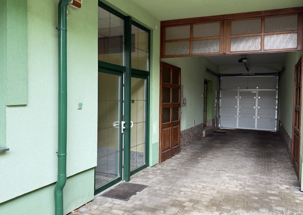 Polyfunkčný obytný dom v SNV