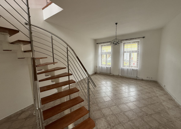 Polyfunkčný obytný dom v SNV