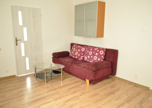 Prenájom bytu 2+1, centrum, Sp. Nová Ves