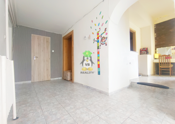 Poschodový rodinný dom v obci Senné, 13 km od Michaloviec