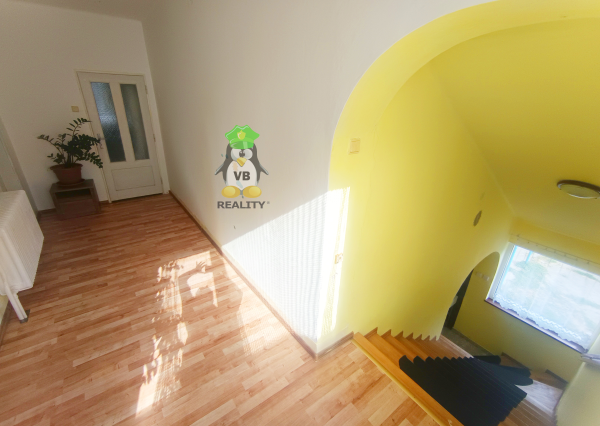 Poschodový rodinný dom v obci Senné, 13 km od Michaloviec