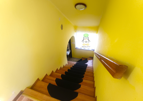 Poschodový rodinný dom v obci Senné, 13 km od Michaloviec