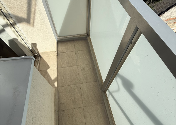 Byt 2+1 s balkónom centrum, Sp. Nová Ves