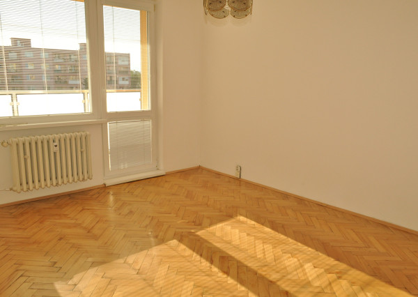 Prenájom bytu 3+1 s loggiou, sídl. Tarča, Sp. Nová Ves