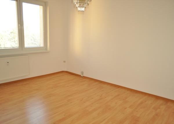 Prenájom bytu 3+1 s loggiou, sídl. Tarča, Sp. Nová Ves