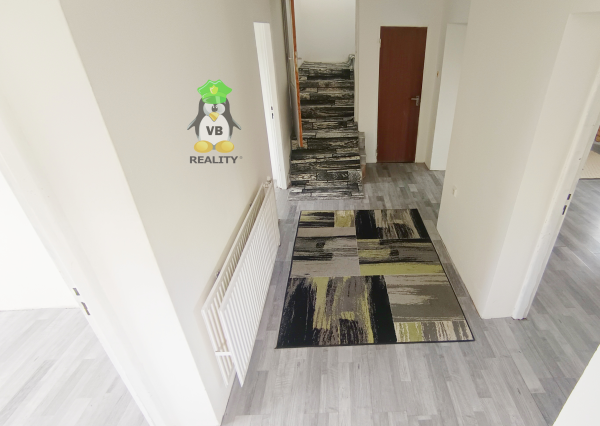 6. izbový veľký dom pre veľkú rodinu, 800 m2, 16 km od Michaloviec