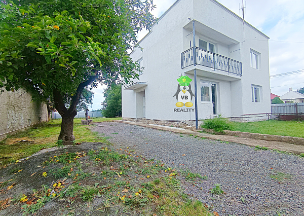 6. izbový veľký dom pre veľkú rodinu, 800 m2, 16 km od Michaloviec