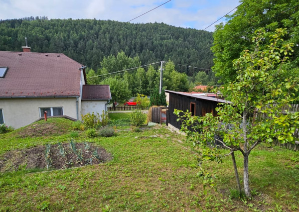 Rodinný dom s garážou v obci Rudňany, okres Spišská Nová Ves