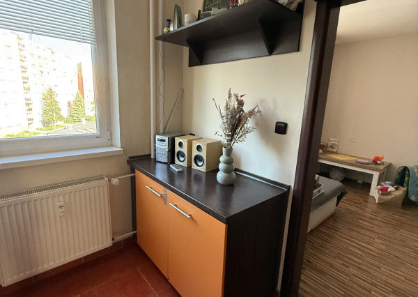 Byt 2+1 s loggiou sídl. Mier, Sp. Nová Ves