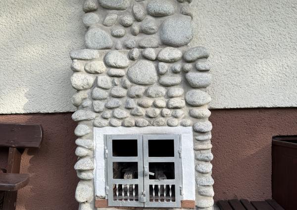 Chata na Košiarnom Briežku, časť Červený Jarok, okr. Sp. Nová Ves