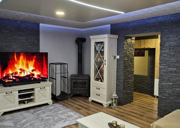 Byt 3+1 s loggiou a pozemkom v obci Rudňany, okres Sp.N.Ves