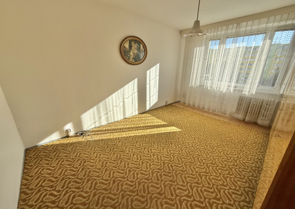 Byt 3+1 sídl. Mier, Sp. Nová Ves