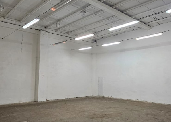 Prenájom haly s kanceláriou, Radlinského ulica, Spišská Nová Ves