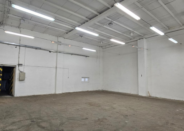 Prenájom haly s kanceláriou, Radlinského ulica, Spišská Nová Ves