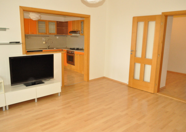 Byt 5+1 s loggiou, sídl. Západ 1, Sp. Nová Ves