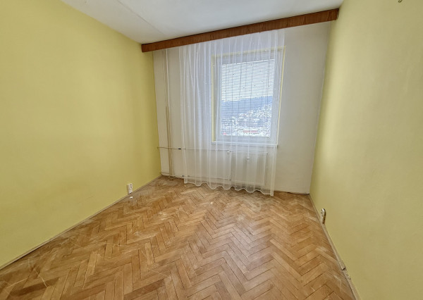 Byt 2+1 s loggiou centrum, Sp. Nová Ves