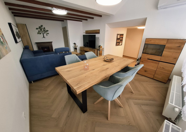 Výnimočný 2-izbový byt priamo v centre mesta