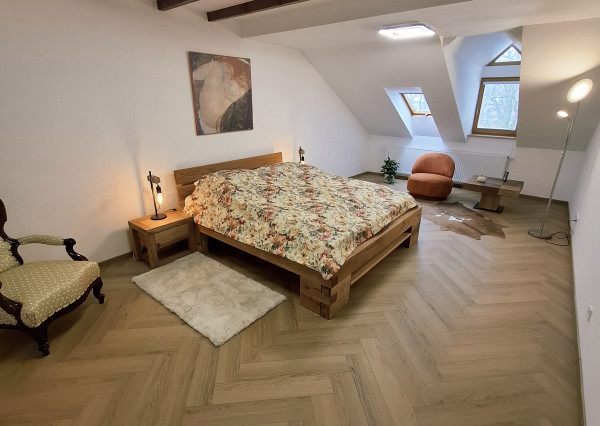 Výnimočný 2-izbový byt priamo v centre mesta