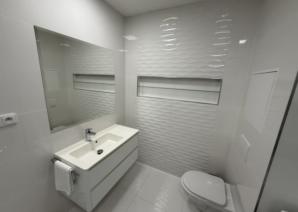 EXKLUZÍVNE NA PREDAJ – 2-IZBOVÝ BYT , KROMPACHY