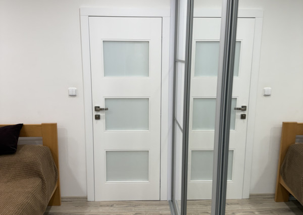 EXKLUZÍVNE NA PREDAJ – 2-IZBOVÝ BYT , KROMPACHY