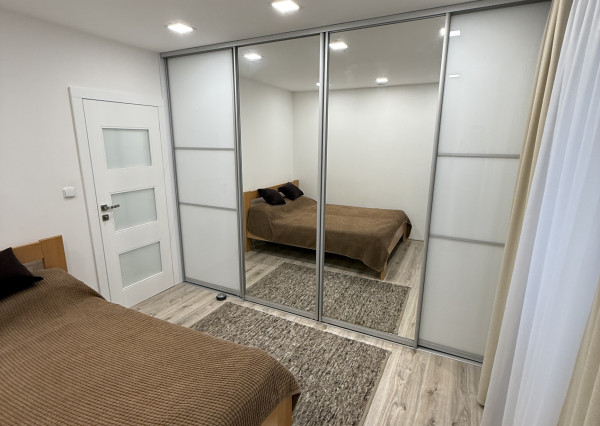 EXKLUZÍVNE NA PREDAJ – 2-IZBOVÝ BYT , KROMPACHY