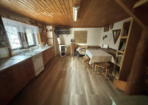 Rodinný domček s ďalšou samostatnou bytovou jednotkou