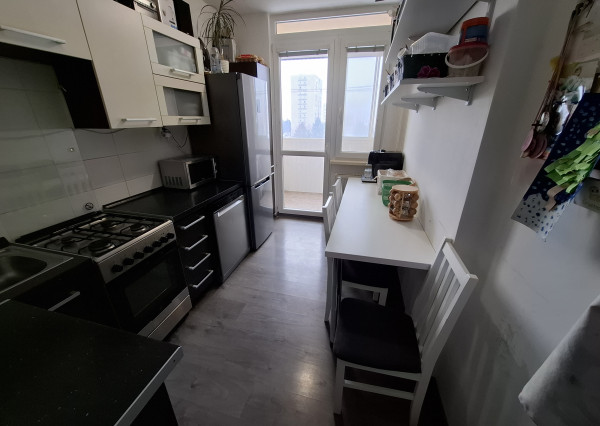 prerobený 3-izbový byt s loggiou na sídlisku Západ 1