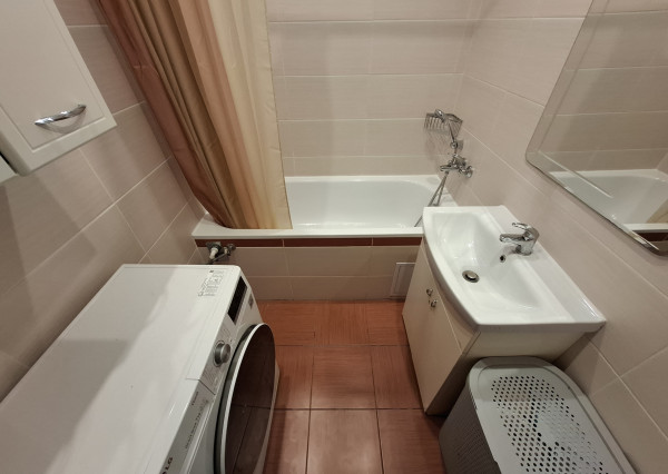 prerobený 3-izbový byt s loggiou na sídlisku Západ 1