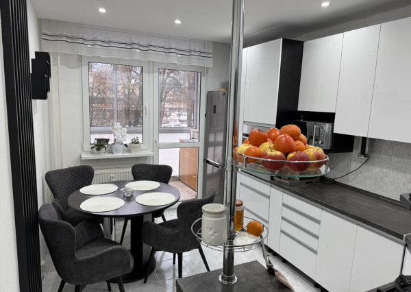 EXKLUZÍVNE: Zrekonštruovaný 4 iz. byt s loggiou, 83,7 m2,  Krompachy, blízko centra