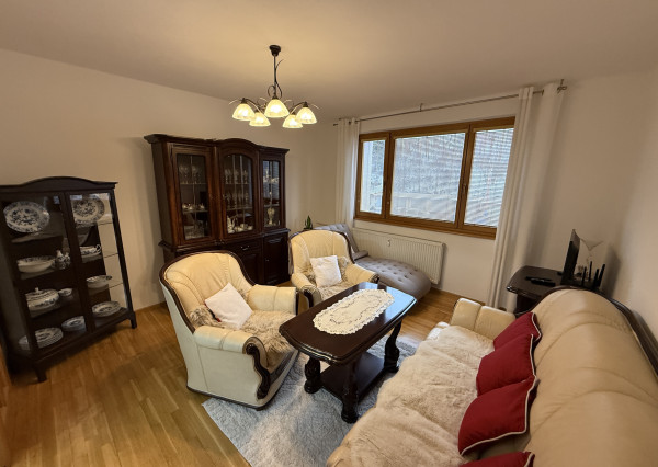 EXKLUZÍVNE: Zrekonštruovaný 4 iz. byt s loggiou, 83,7 m2,  Krompachy, blízko centra