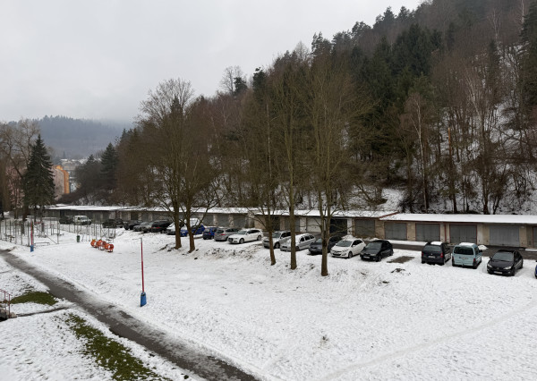 EXKLUZÍVNE: Zrekonštruovaný 4 iz. byt s loggiou, 83,7 m2,  Krompachy, blízko centra