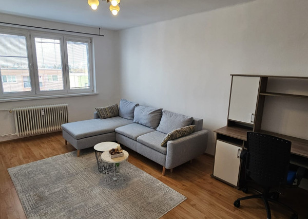 prerobený 2-izbový byt na sídlisku Tarča