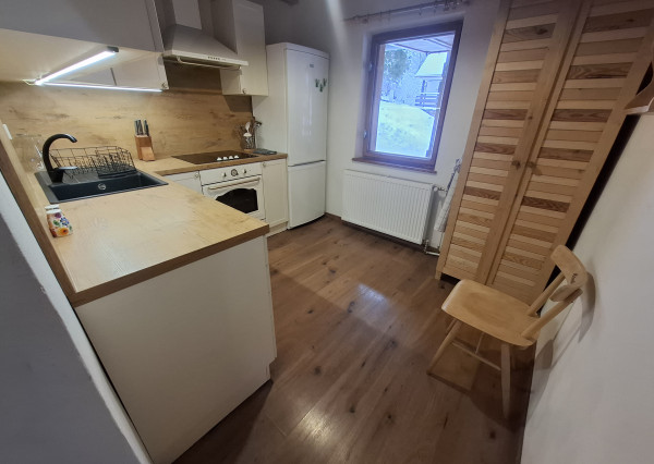 prerobená chata na celoročné bývanie v Poráčskej doline