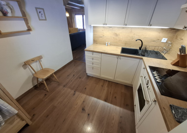 prerobená chata na celoročné bývanie v Poráčskej doline